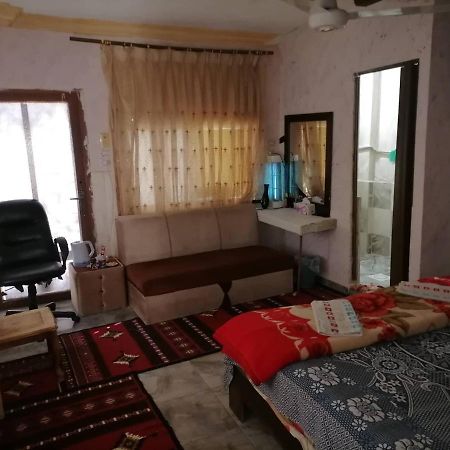 Guest House Hazem Al Azraq ash Shamālī Eksteriør bilde