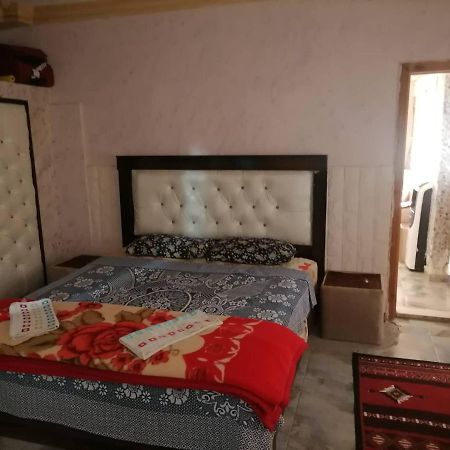 Guest House Hazem Al Azraq ash Shamālī Eksteriør bilde
