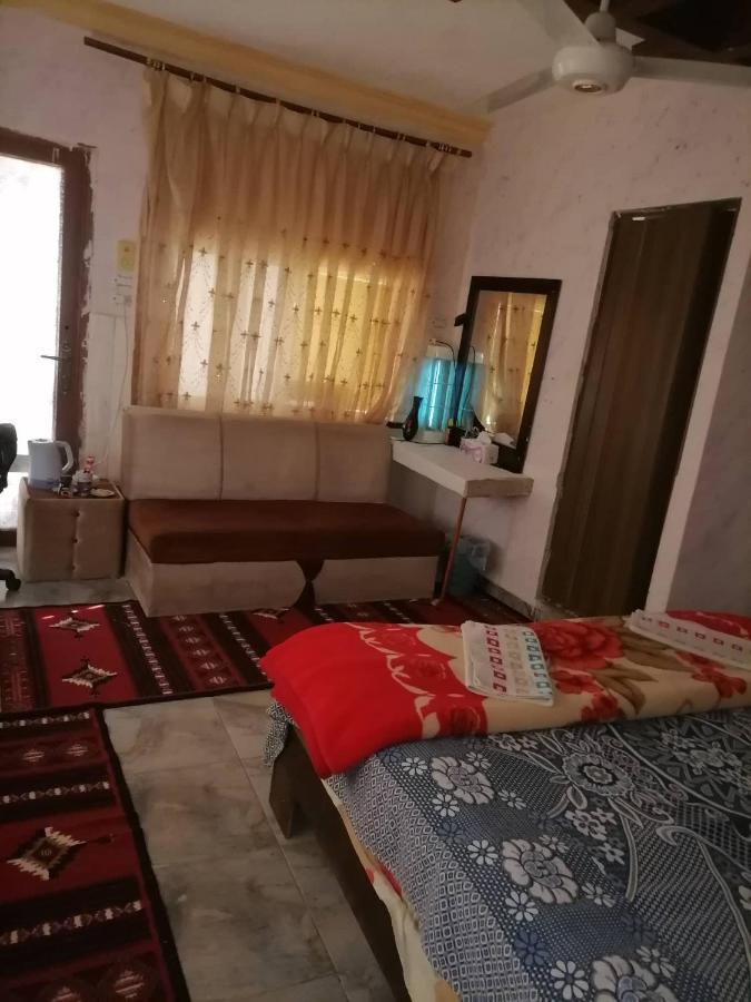 Guest House Hazem Al Azraq ash Shamālī Eksteriør bilde
